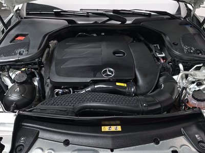 MERCEDES-BENZ E-CLASS - 8