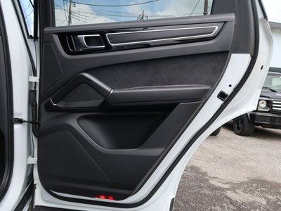 صورة مصغرة 41 لـ 2021 Porsche CAYENNE