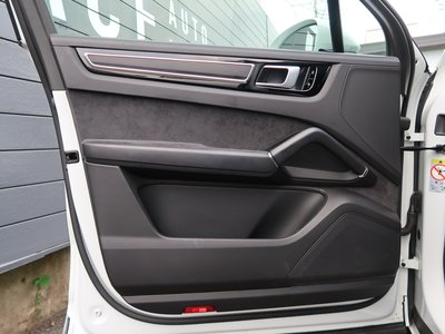 صورة مصغرة 38 لـ 2021 Porsche CAYENNE
