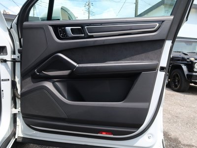 صورة مصغرة 39 لـ 2021 Porsche CAYENNE