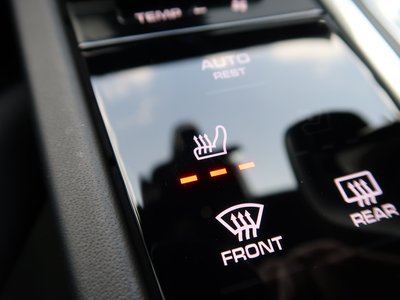 صورة 9 لـ 2021 Porsche CAYENNE