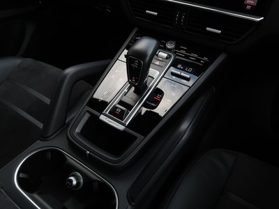 صورة مصغرة 28 لـ 2021 Porsche CAYENNE