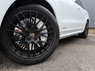 صورة 3 لـ 2021 Porsche CAYENNE