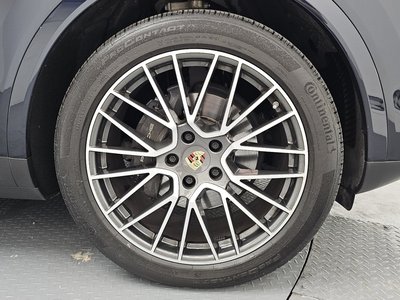 PORSCHE CAYENNE - 8