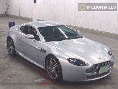 ASTON MARTIN V8 VANTAGE - 1