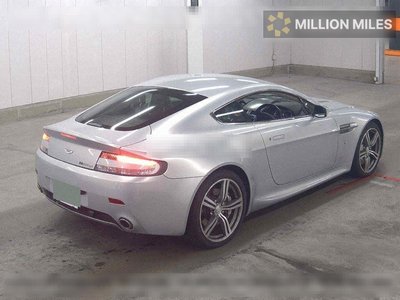 ASTON MARTIN V8 VANTAGE - 5