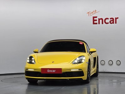 2022 Porsche 718 照片 2