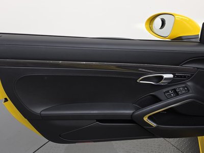 2022 Porsche 718 thumbnail 14