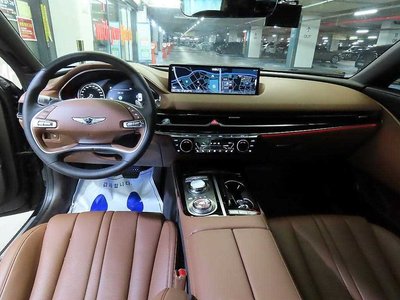 GENESIS G80 (RG3) - 10