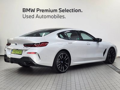 BMW 8 SERIES - 4