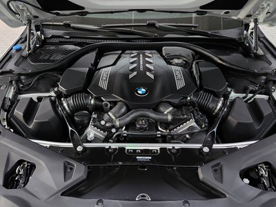 BMW 8 SERIES - 7