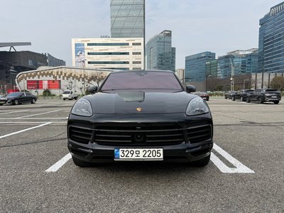 PORSCHE CAYENNE - 1