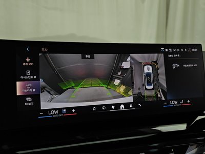 2025 BMW 5 SERIES 缩略图 21