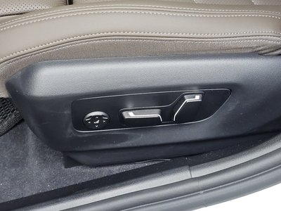 2025 BMW 5 SERIES 缩略图 16