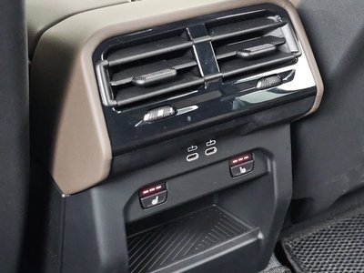 2025 BMW 5 SERIES 缩略图 24