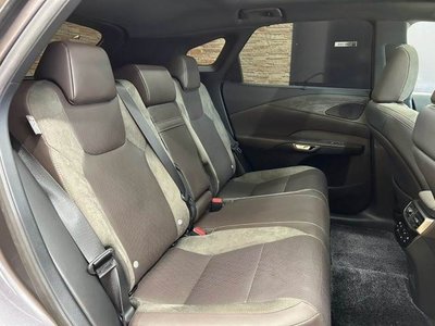 صورة 6 لـ 2024 Lexus RX