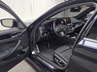 2022 BMW 5 SERIES — миниатюра 13