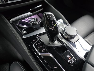 2022 BMW 5 SERIES — миниатюра 12
