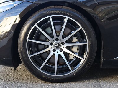 MERCEDES-BENZ EQS - 3