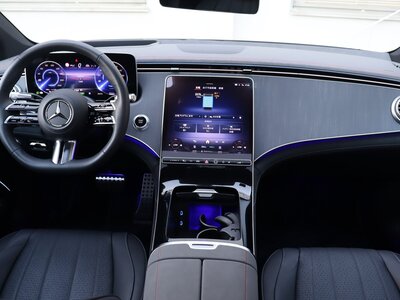 MERCEDES-BENZ EQS - 8