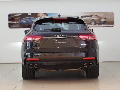 2023 Maserati LEVANTE thumbnail 35
