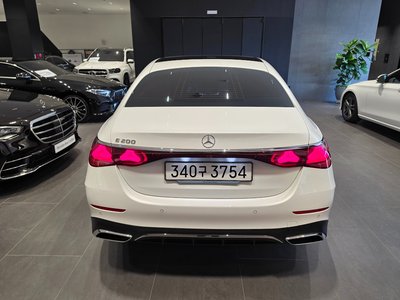 MERCEDES-BENZ E-CLASS - 3