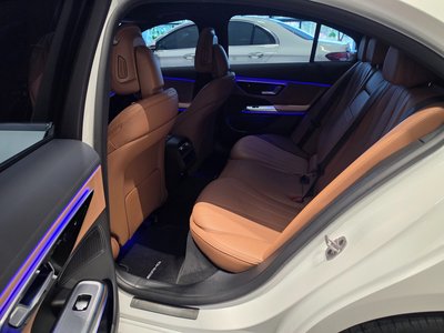 MERCEDES-BENZ E-CLASS - 10