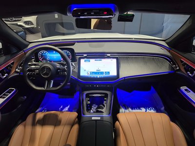 MERCEDES-BENZ E-CLASS - 4