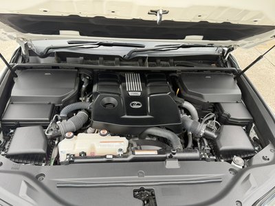 LEXUS LX - 8