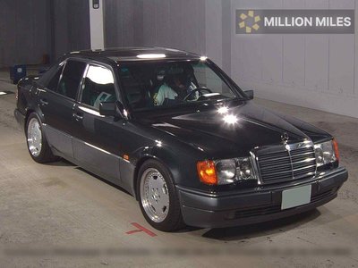 MERCEDES-BENZ E-CLASS - 1