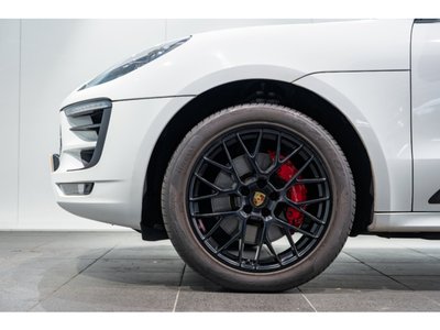 PORSCHE MACAN - 10
