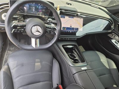 MERCEDES-BENZ E-CLASS - 2