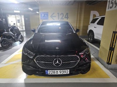 MERCEDES-BENZ E-CLASS - 1