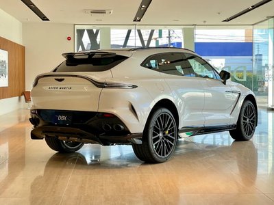 صورة 7 لـ 2026 Aston Martin DBX