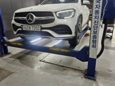 MERCEDES-BENZ GLC - 1