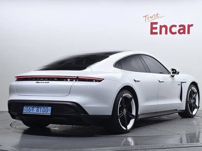 2022 Porsche TAYCAN 照片 5