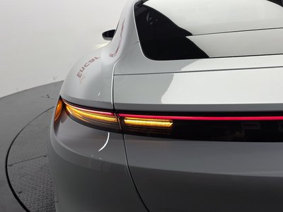 2022 Porsche TAYCAN 照片 10