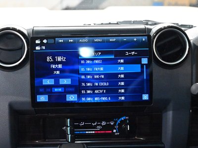 TOYOTA LAND CRUISER - 10