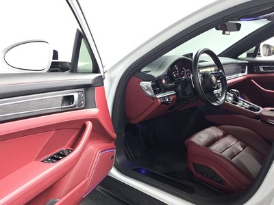 PORSCHE PANAMERA - 10