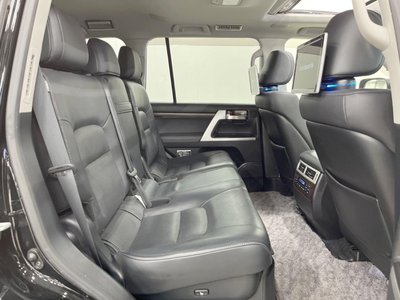 TOYOTA LAND CRUISER 200 - 10