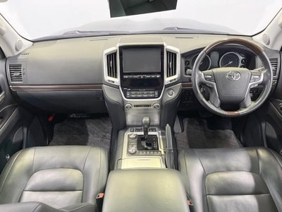TOYOTA LAND CRUISER 200 - 2
