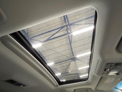 TOYOTA LAND CRUISER 200 - 3