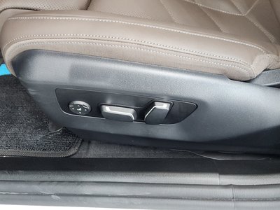 صورة مصغرة 33 لـ 2024 BMW 5 SERIES