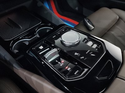صورة مصغرة 12 لـ 2024 BMW 5 SERIES
