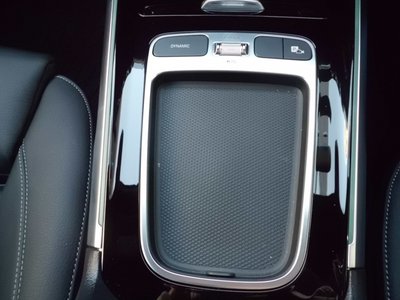 MERCEDES-BENZ EQB - 10