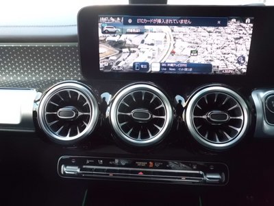 MERCEDES-BENZ EQB - 9