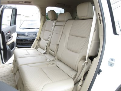2023 Toyota LAND CRUISER 300 — миниатюра 16