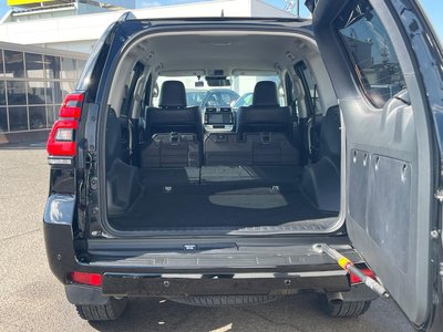 TOYOTA LAND CRUISER PRADO - 10