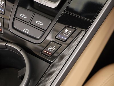 PORSCHE 911 CABRIOLET - 10