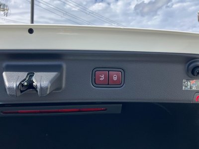 MERCEDES-BENZ S-CLASS - 9